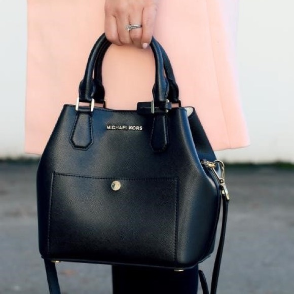 Michael Kors Handbags - Michael Kors Bag